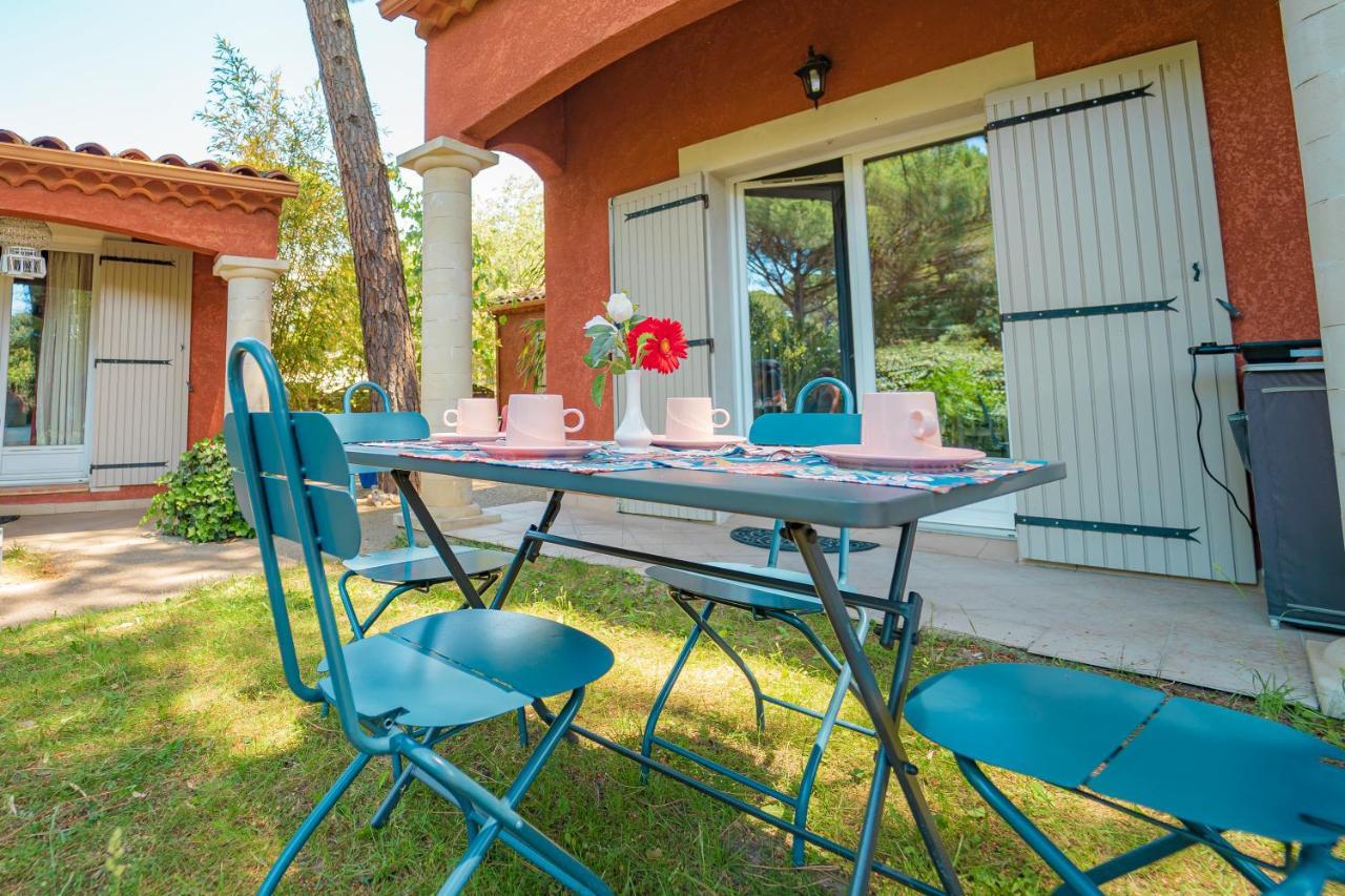Bed and Breakfast La Bastide Des Pins Castillon-du-Gard Exterior foto