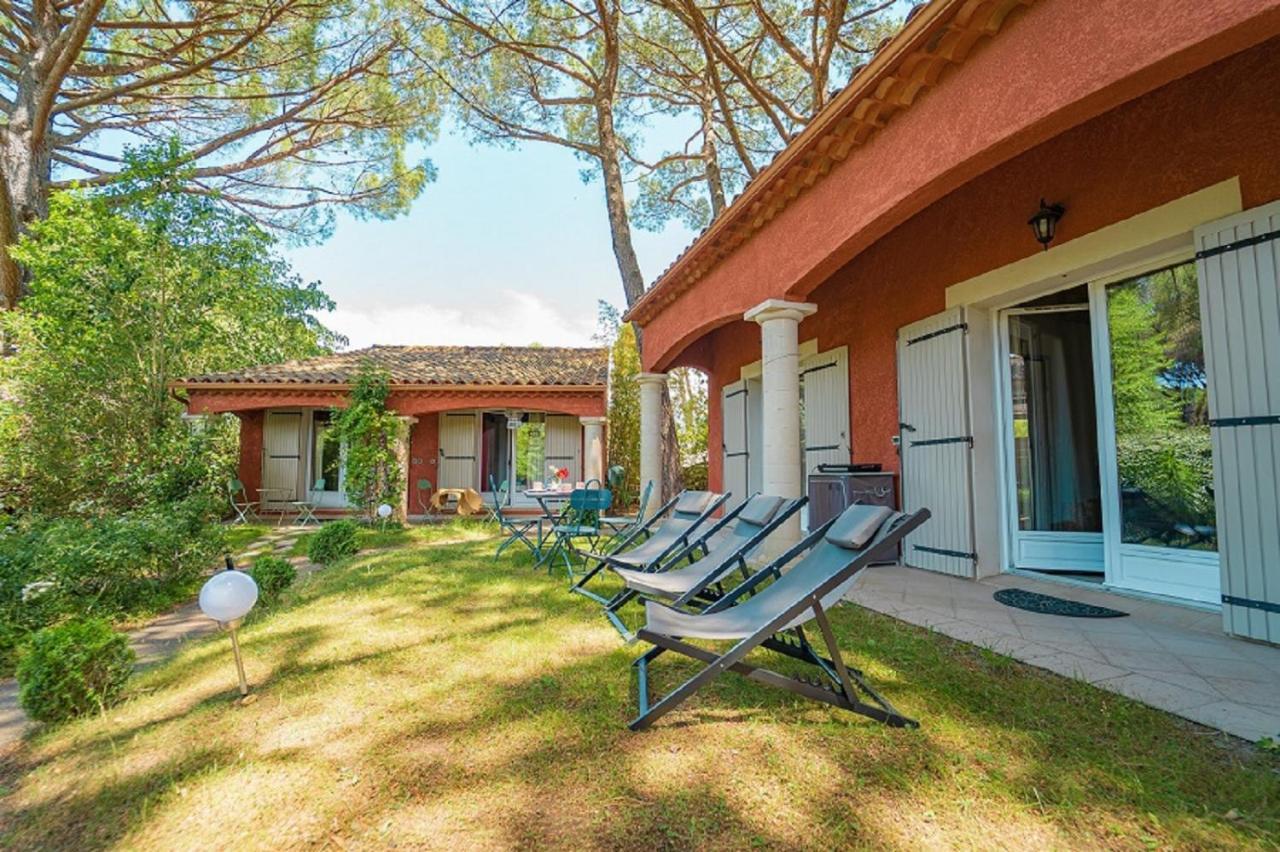 Bed and Breakfast La Bastide Des Pins Castillon-du-Gard Exterior foto