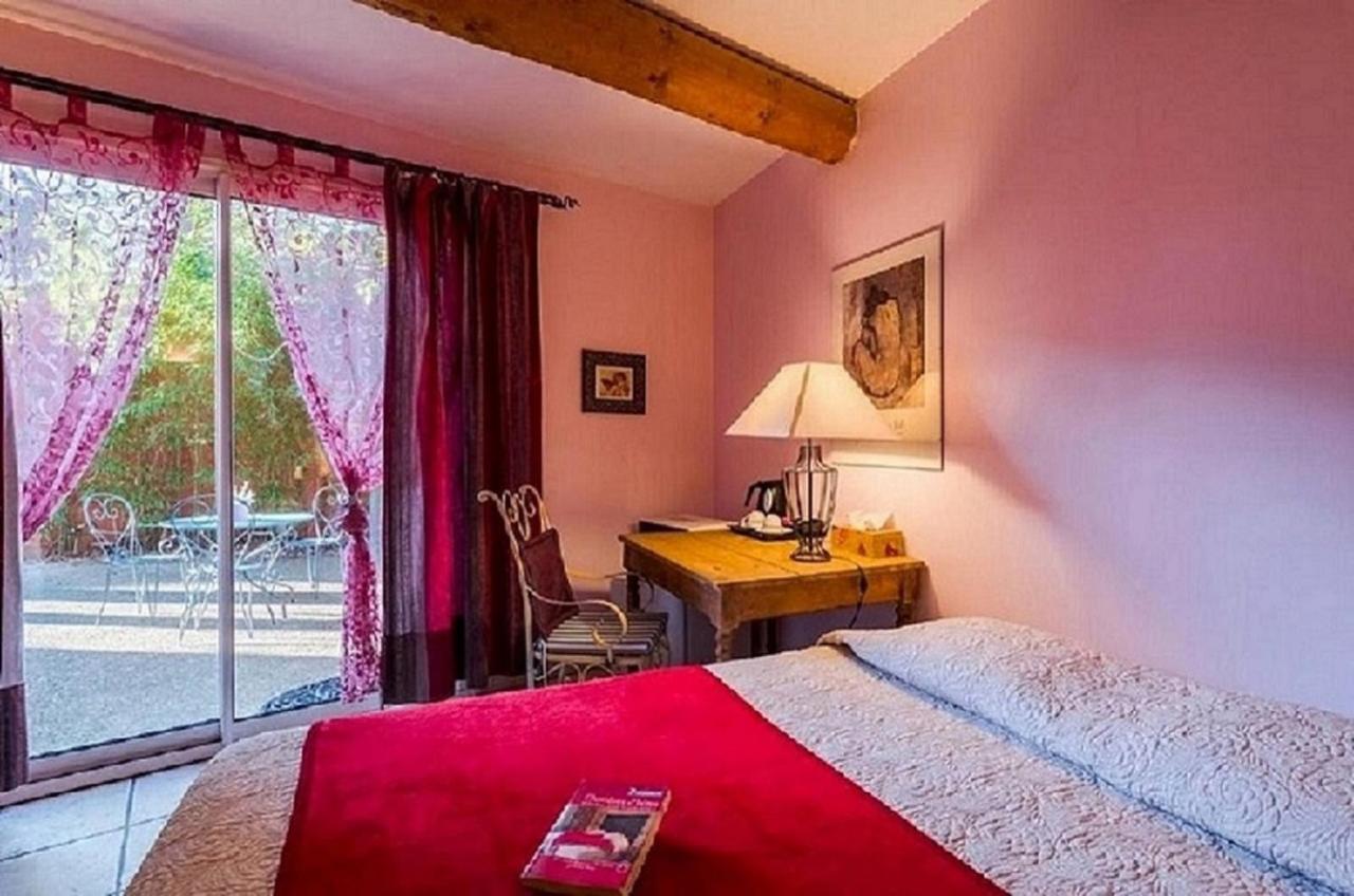 Bed and Breakfast La Bastide Des Pins Castillon-du-Gard Exterior foto