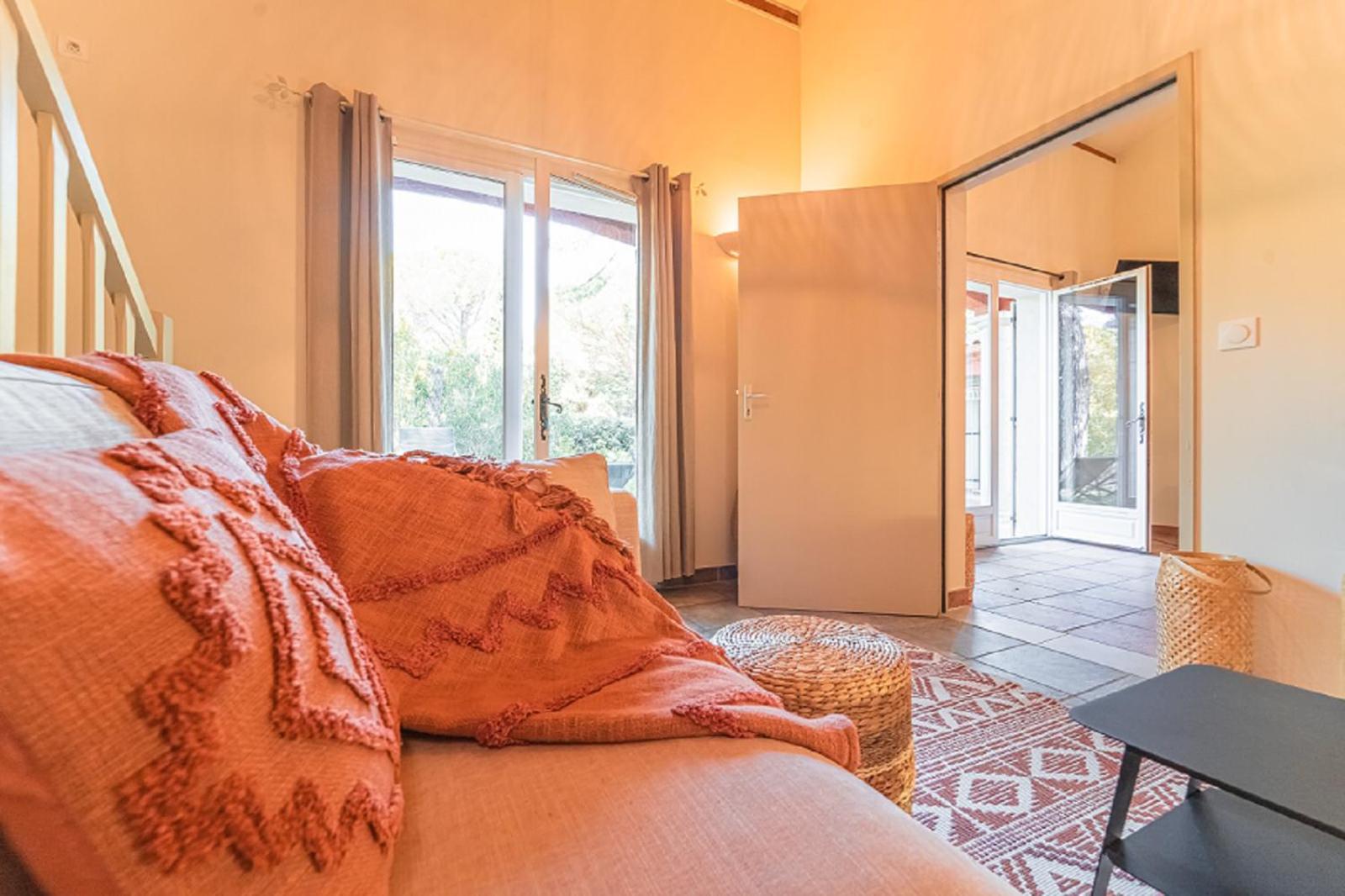 Bed and Breakfast La Bastide Des Pins Castillon-du-Gard Exterior foto