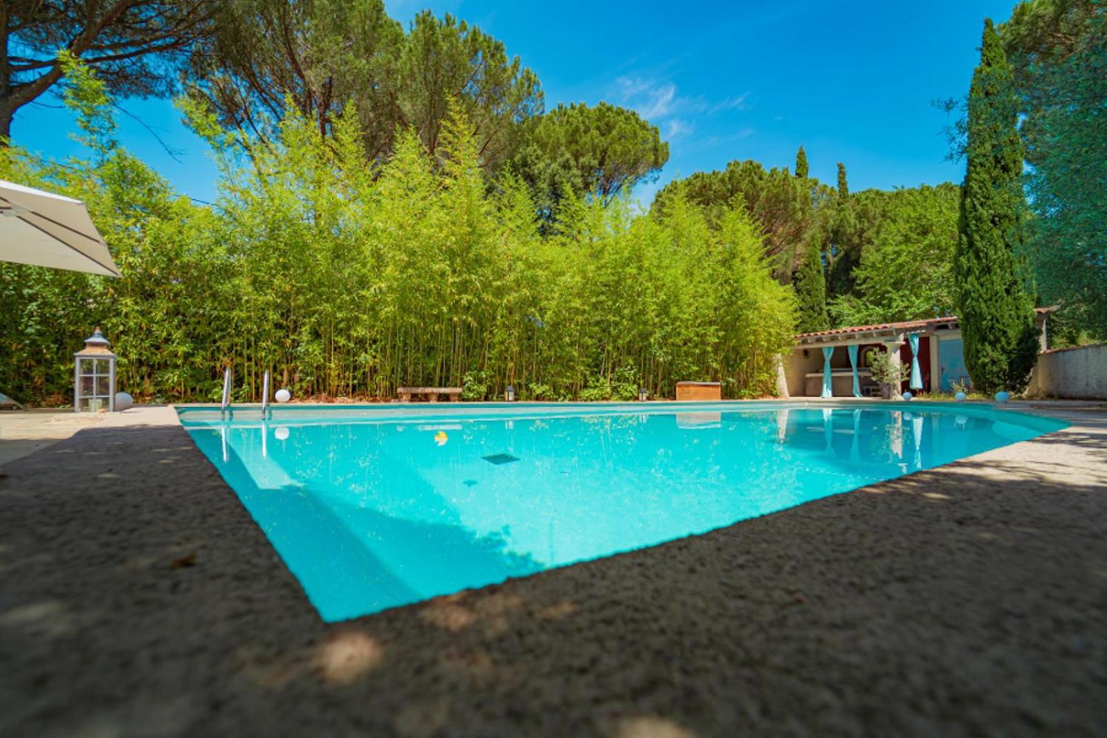Bed and Breakfast La Bastide Des Pins Castillon-du-Gard Exterior foto
