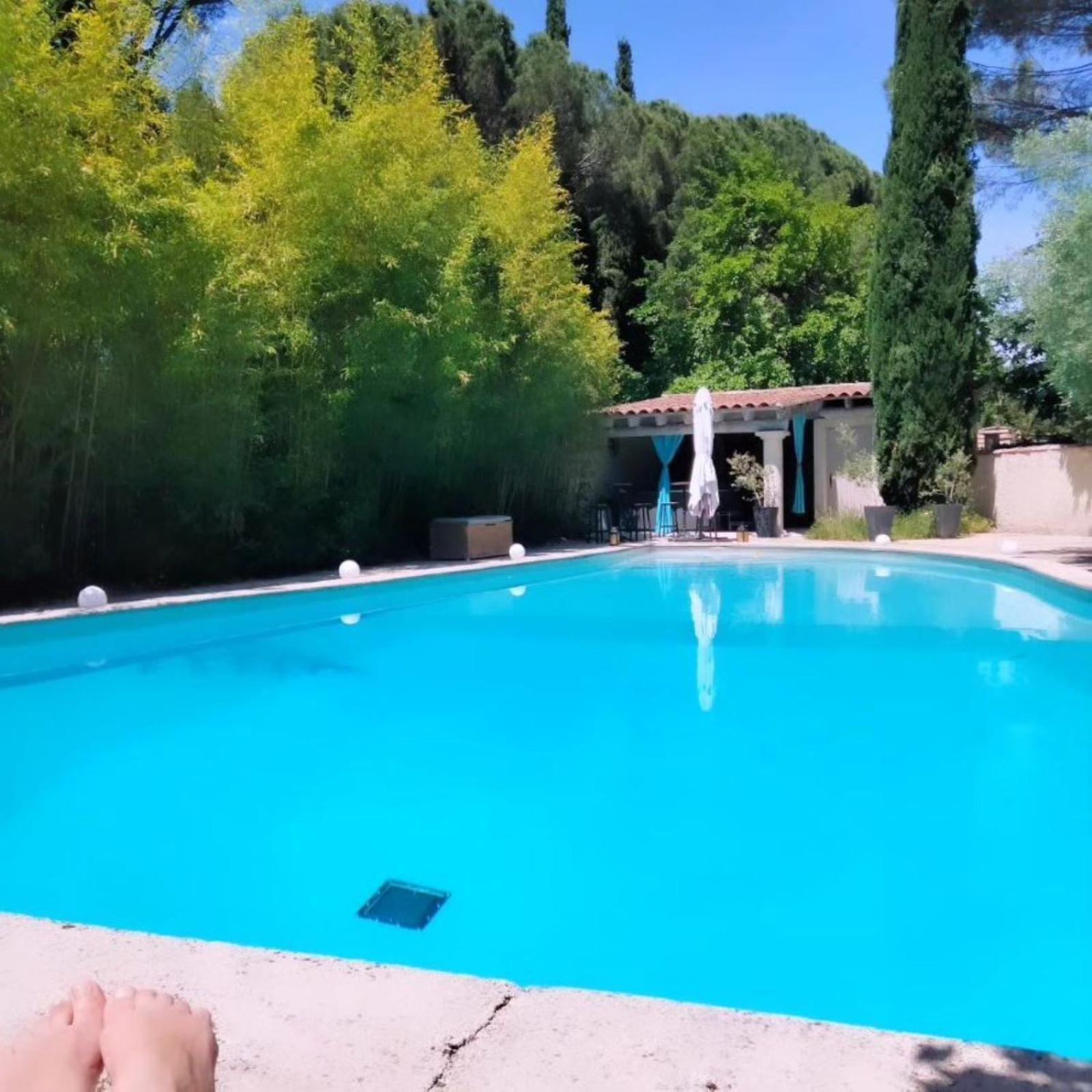 Bed and Breakfast La Bastide Des Pins Castillon-du-Gard Exterior foto