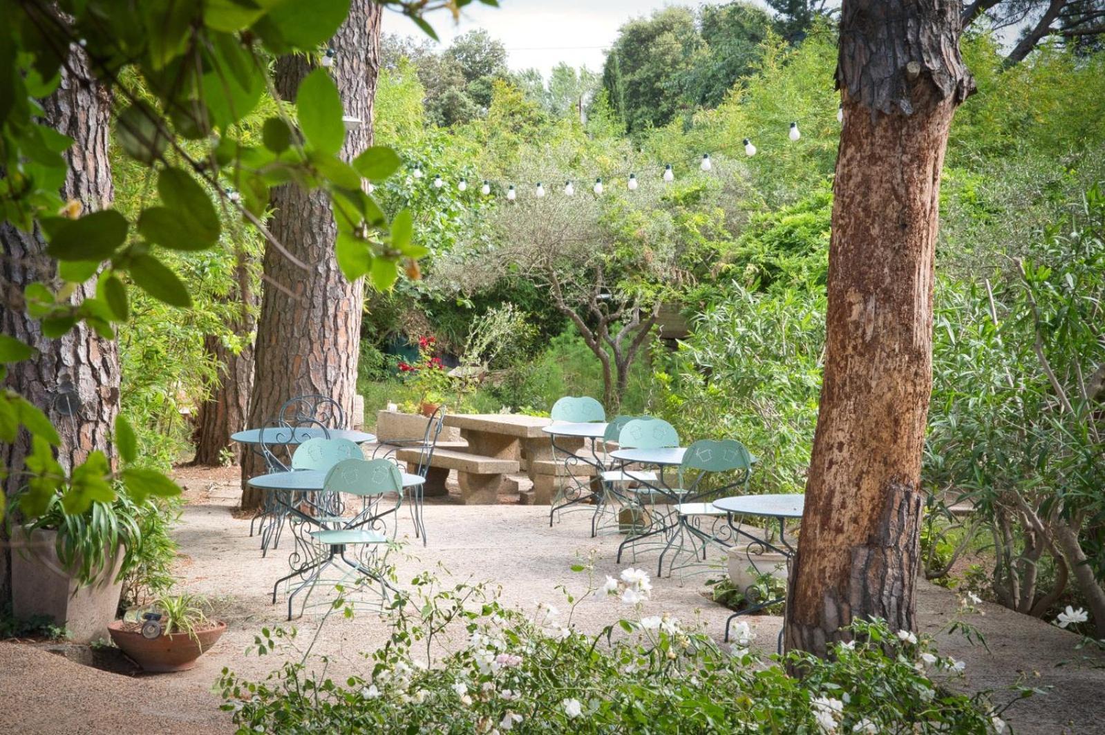 Bed and Breakfast La Bastide Des Pins Castillon-du-Gard Exterior foto