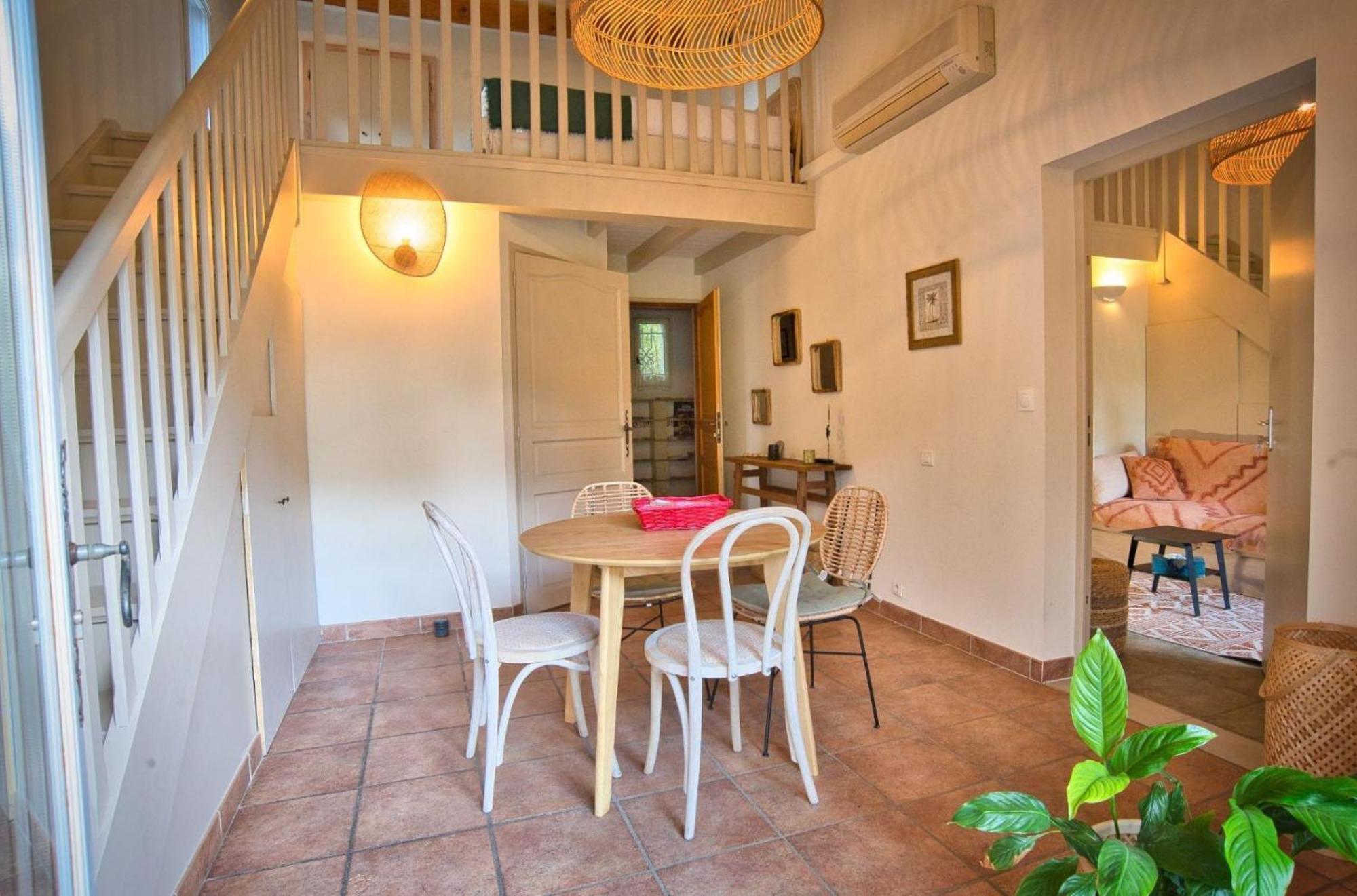 Bed and Breakfast La Bastide Des Pins Castillon-du-Gard Exterior foto